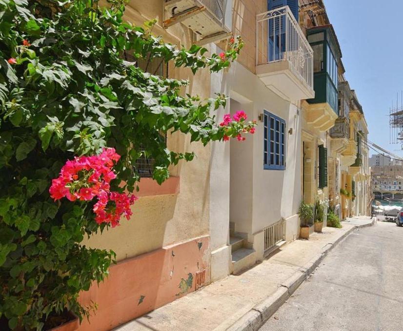 The Caves Apartments Saint Julian's Exterior photo
